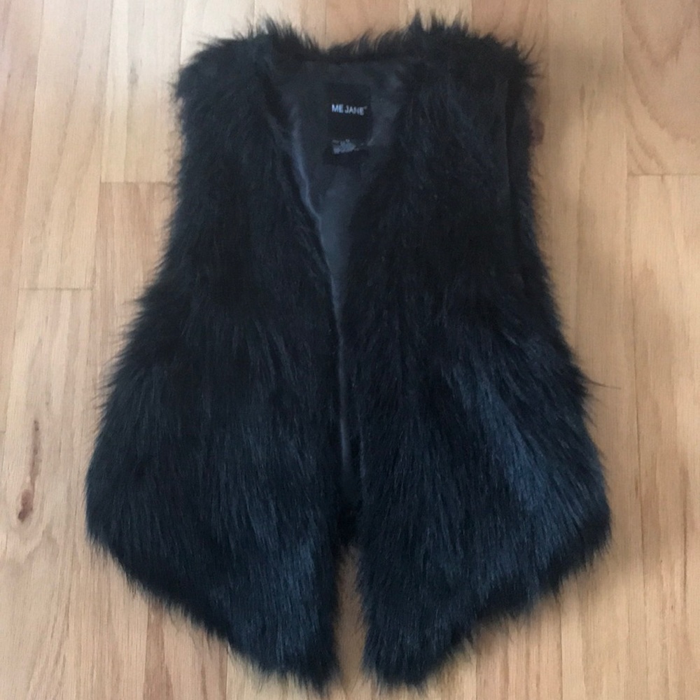 Black faux fur vest